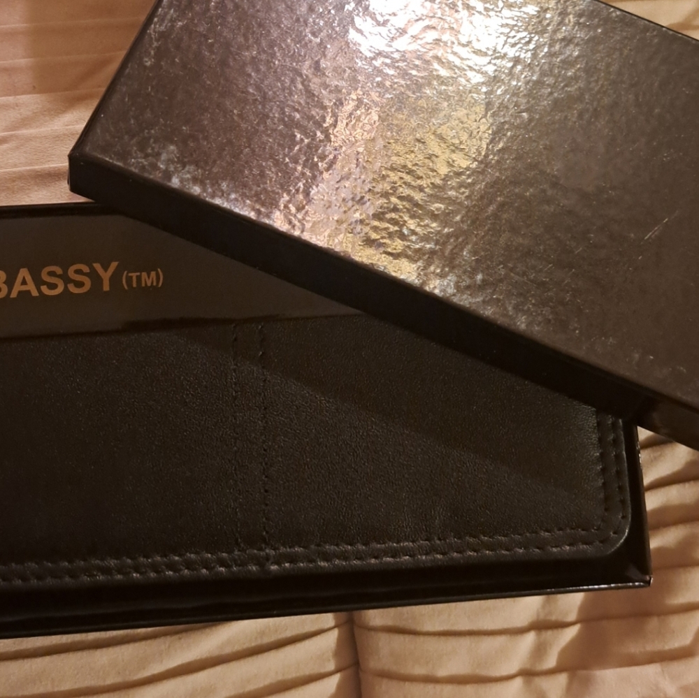 Embassy Black Trifold Wallet
